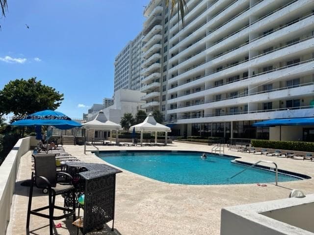 A11966507 — Miami Beach — 11