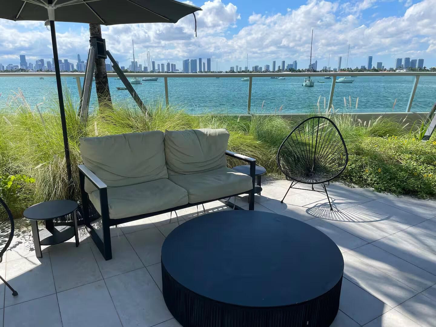 R11164189 — Miami Beach — 47