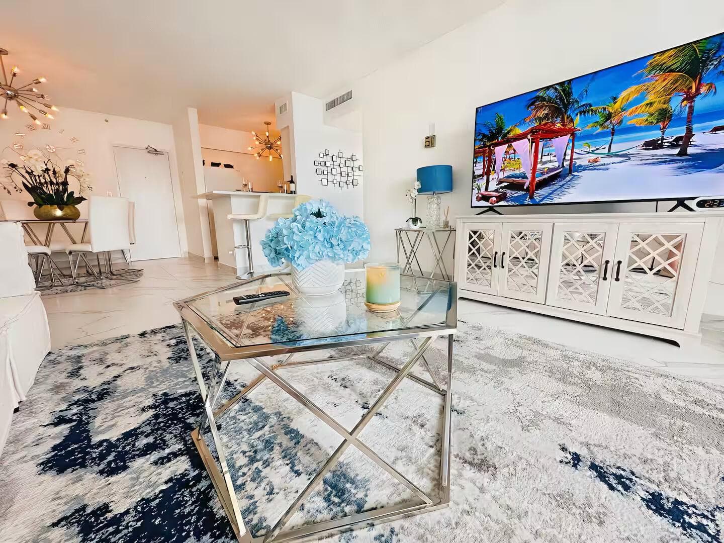 R11164189 — Miami Beach — 12