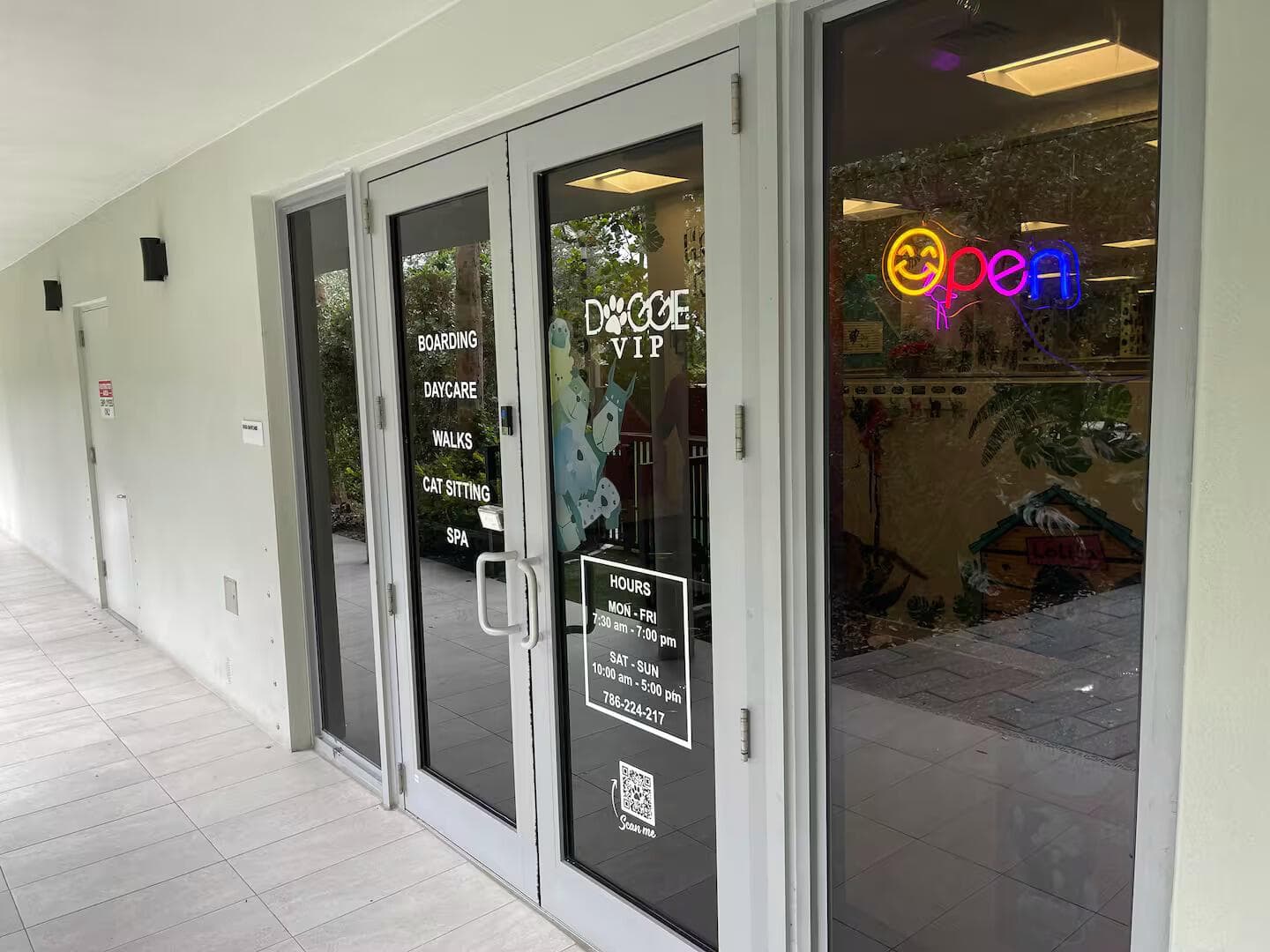 R11164189 — Miami Beach — 51