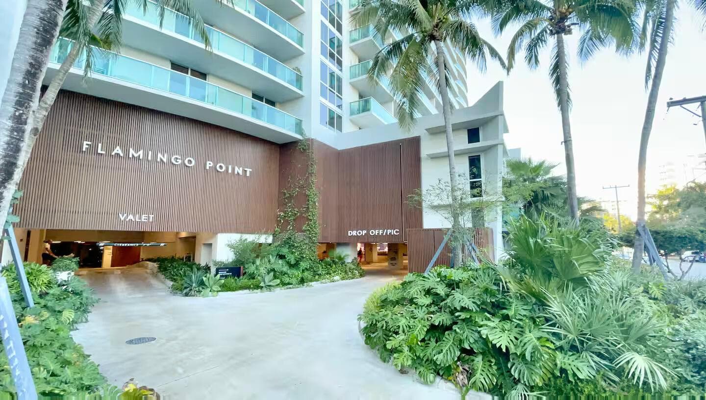 R11164189 — Miami Beach — 37