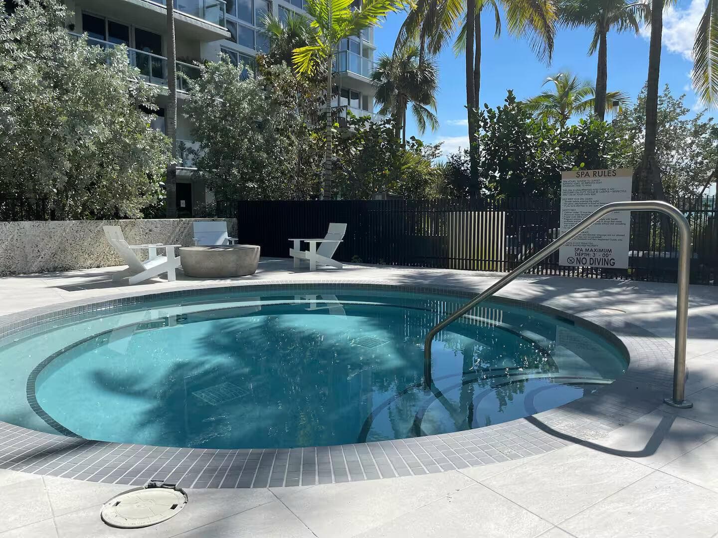 R11164189 — Miami Beach — 48