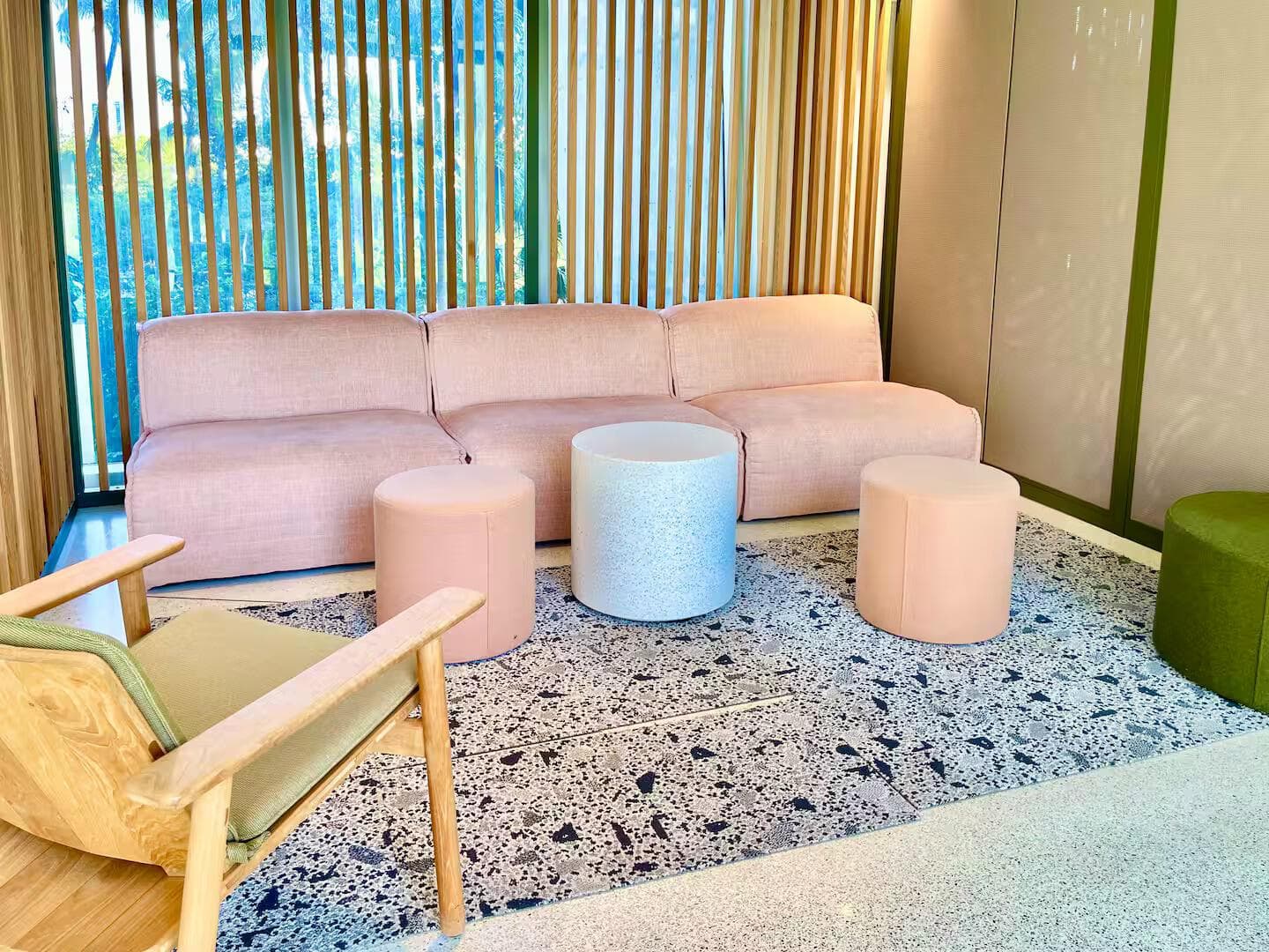 R11164189 — Miami Beach — 39