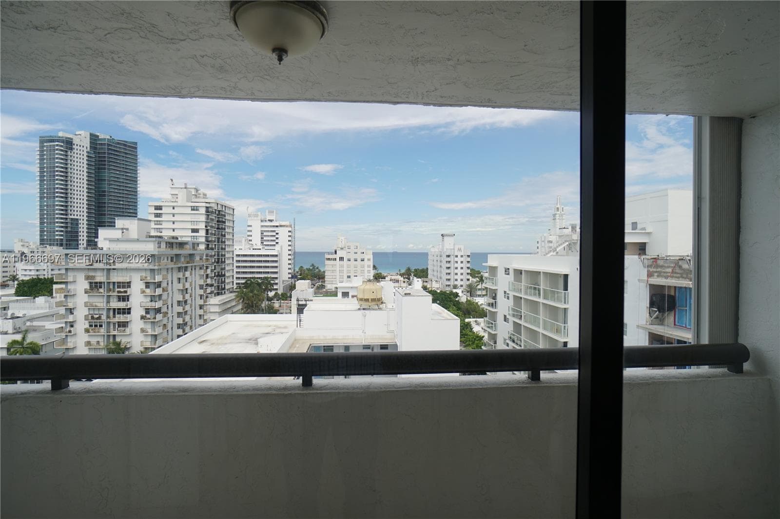 A11966697 — Miami Beach — 15
