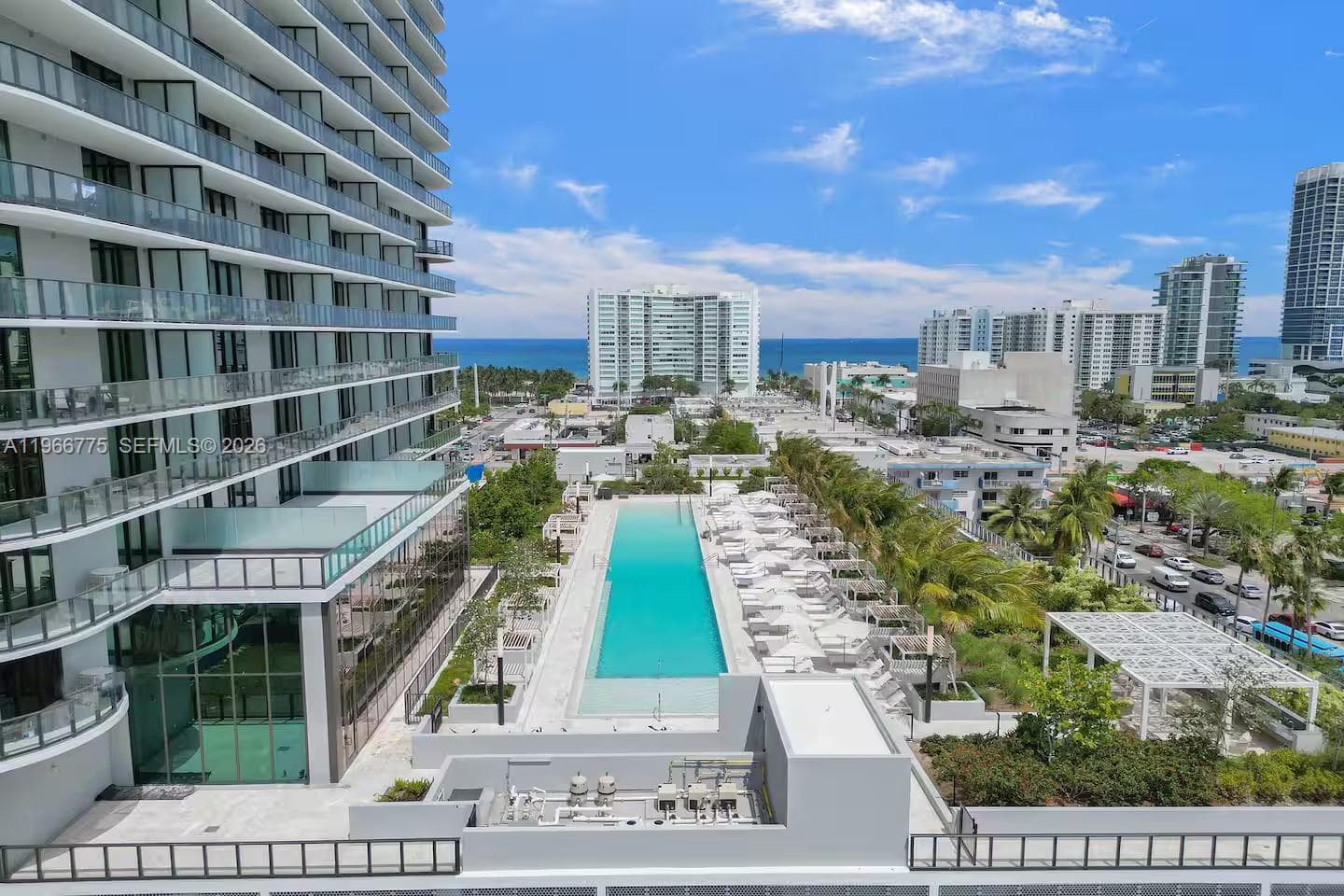 A11966775 — Miami Beach — 24