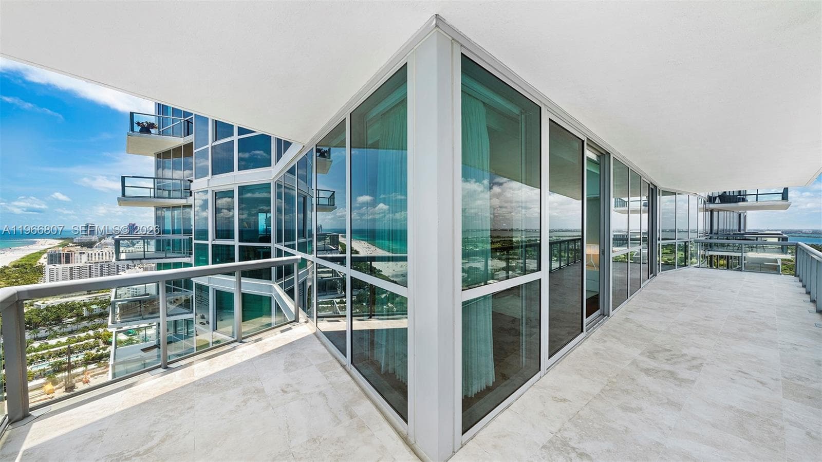 A11966807 — Miami Beach — 25