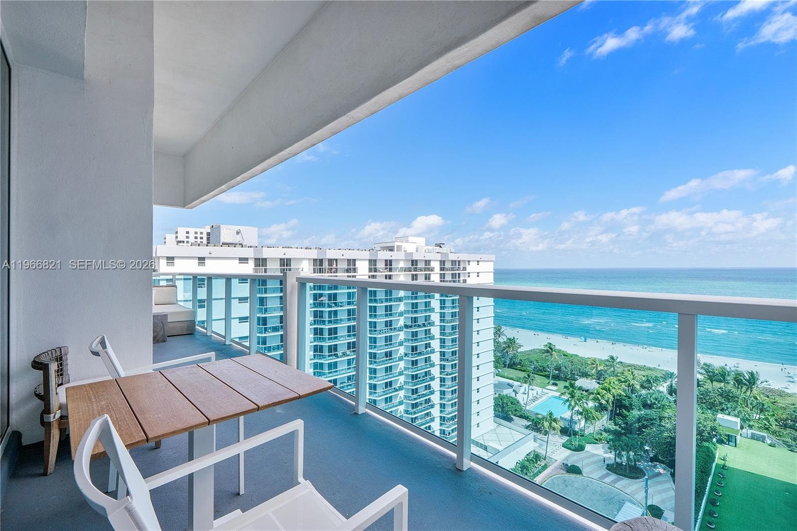 A11966821 — Miami Beach — 46