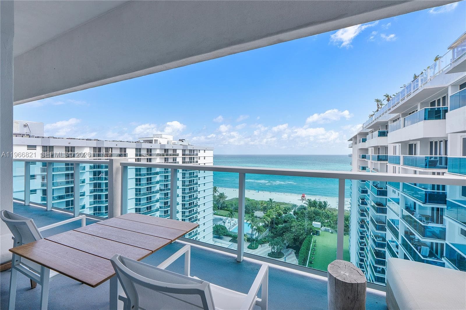 A11966821 — Miami Beach — 45