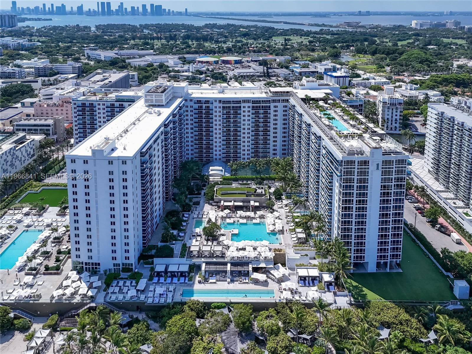 A11966841 — Miami Beach