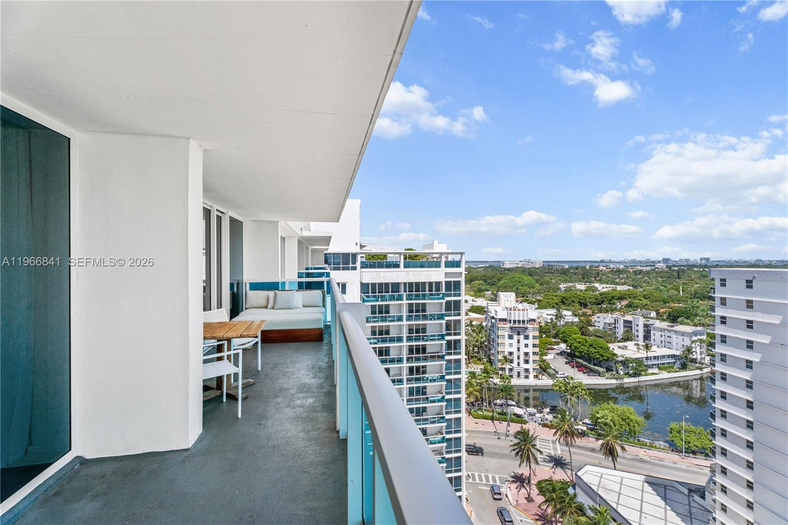 A11966841 — Miami Beach — 31