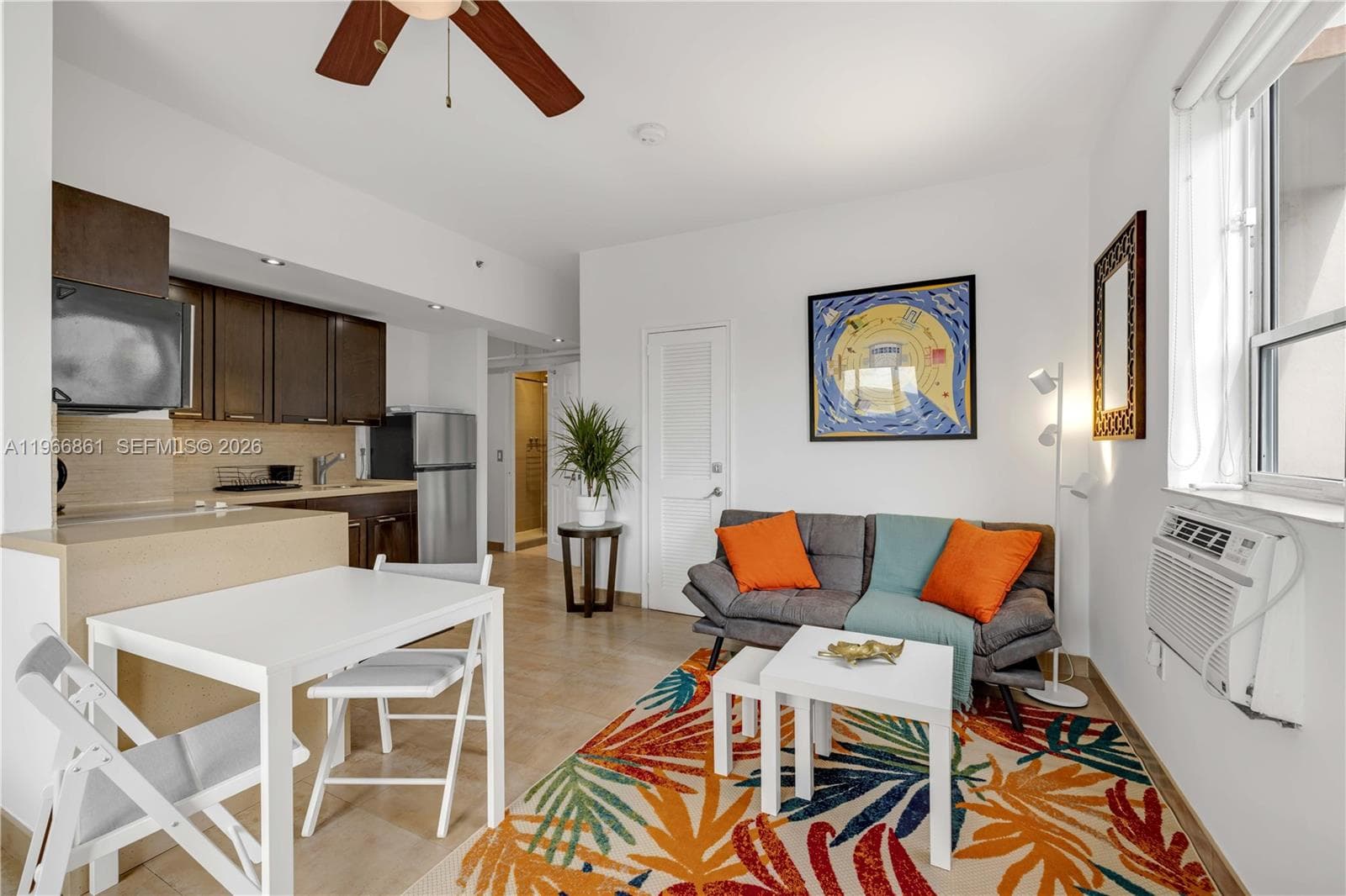 A11966861 — Miami Beach