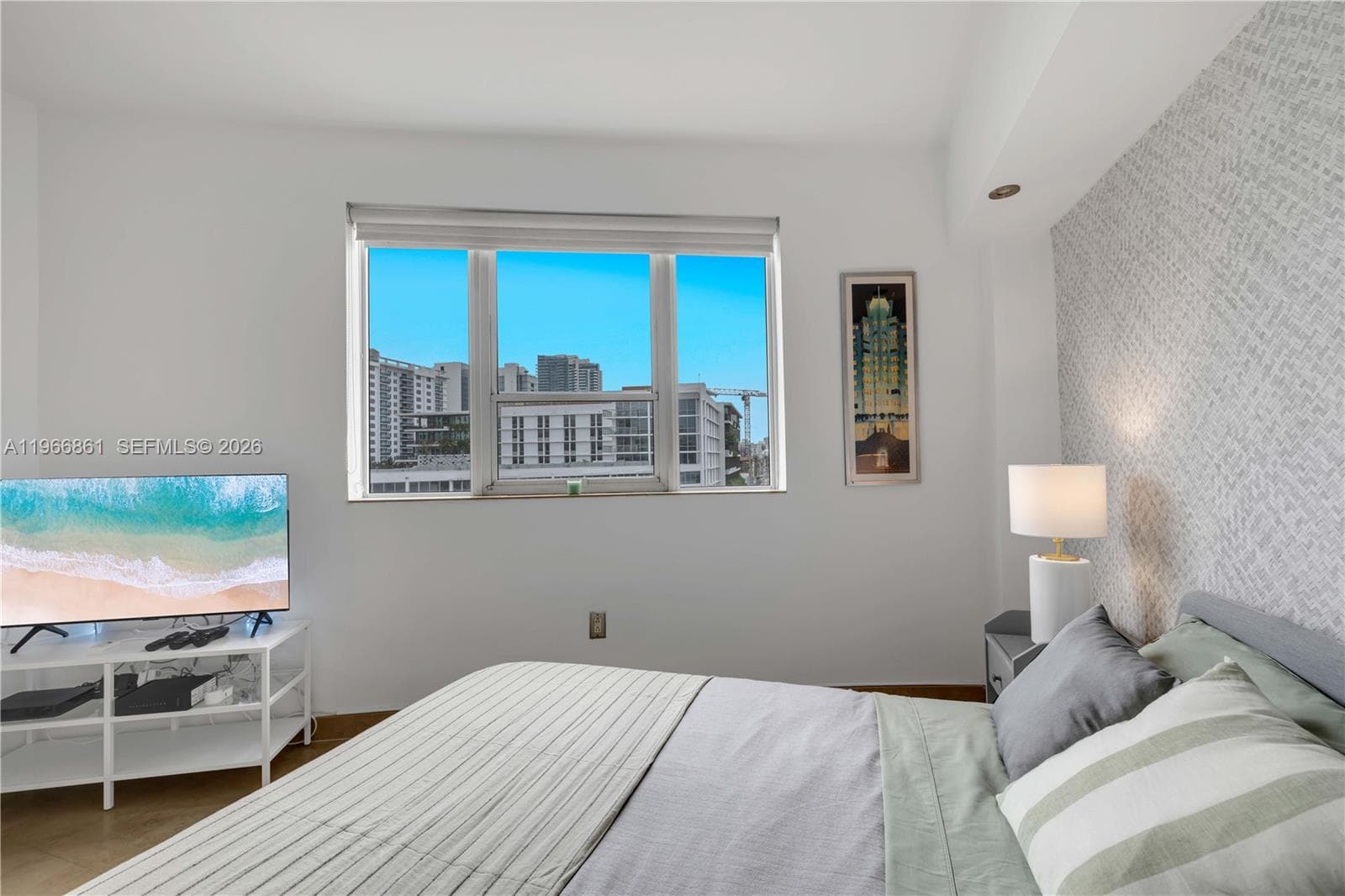 A11966861 — Miami Beach — 4