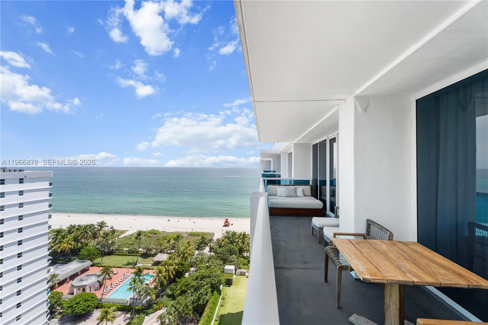 A11966878 — Miami Beach — 22