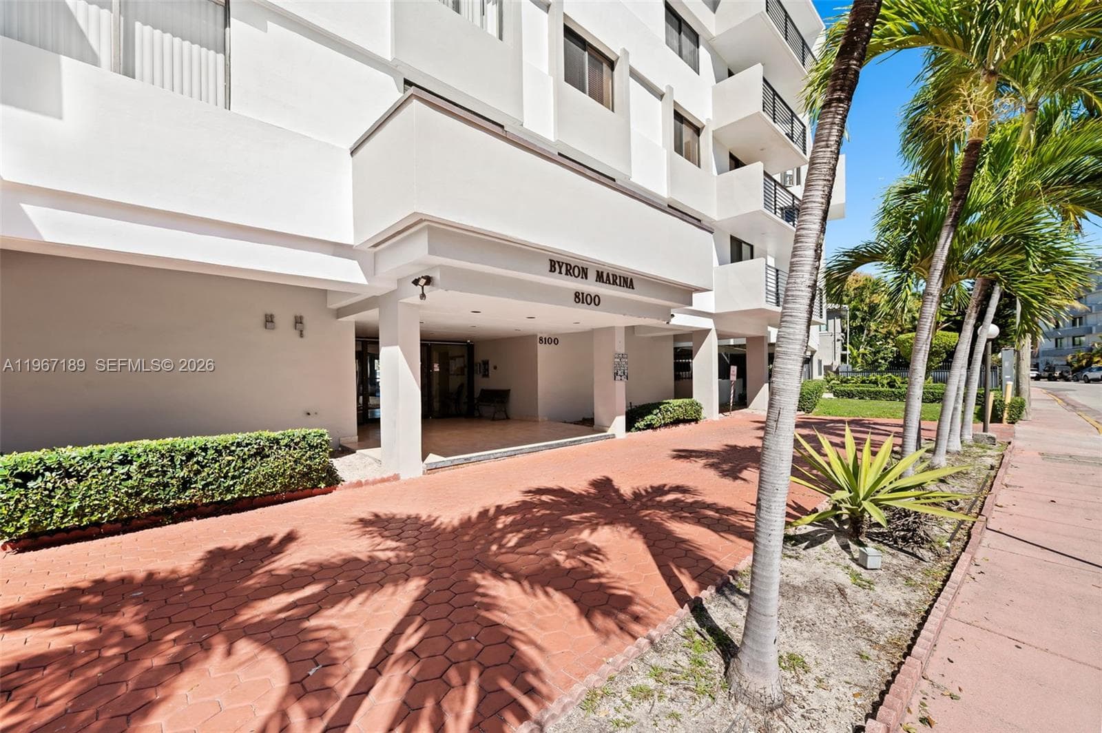 A11967189 — Miami Beach — 2