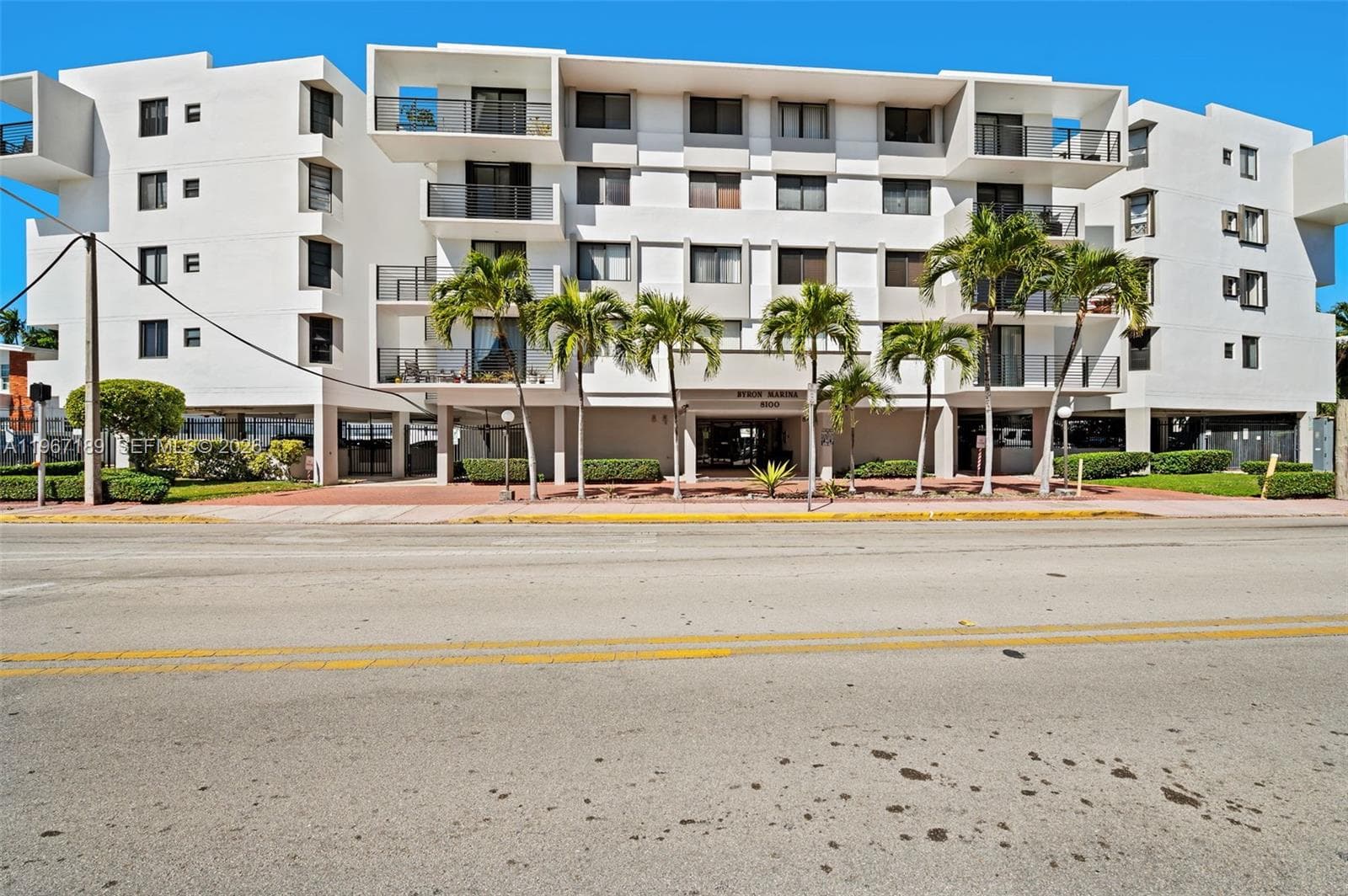 A11967189 — Miami Beach