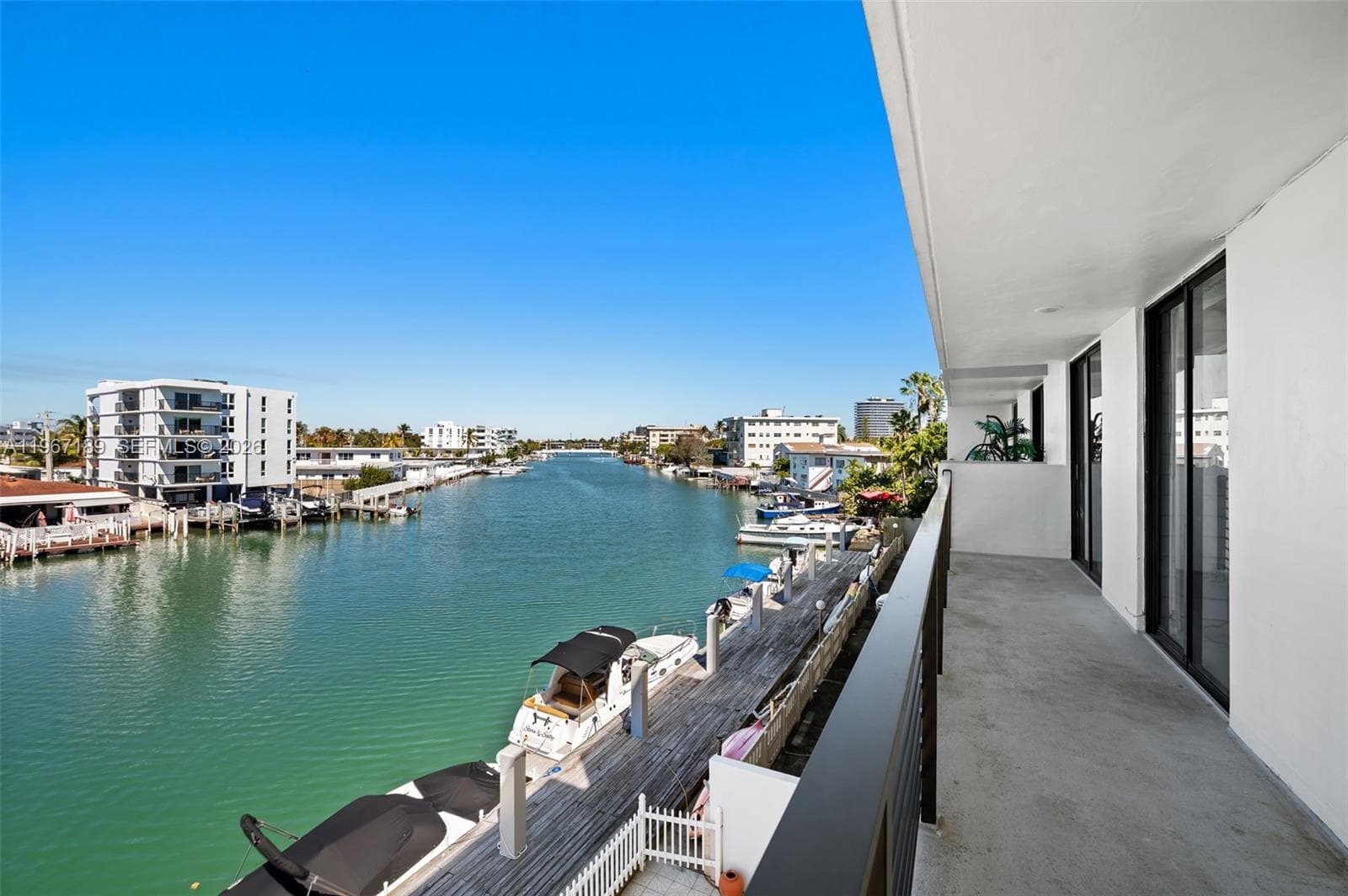 A11967189 — Miami Beach — 24