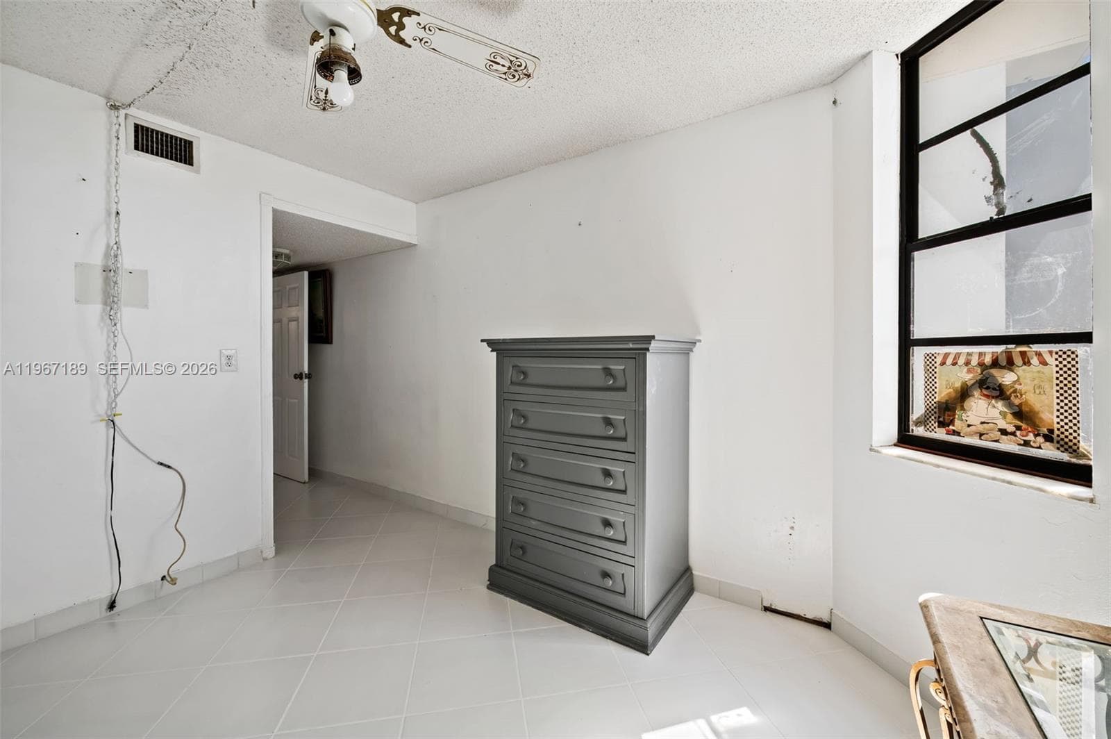 A11967189 — Miami Beach — 18