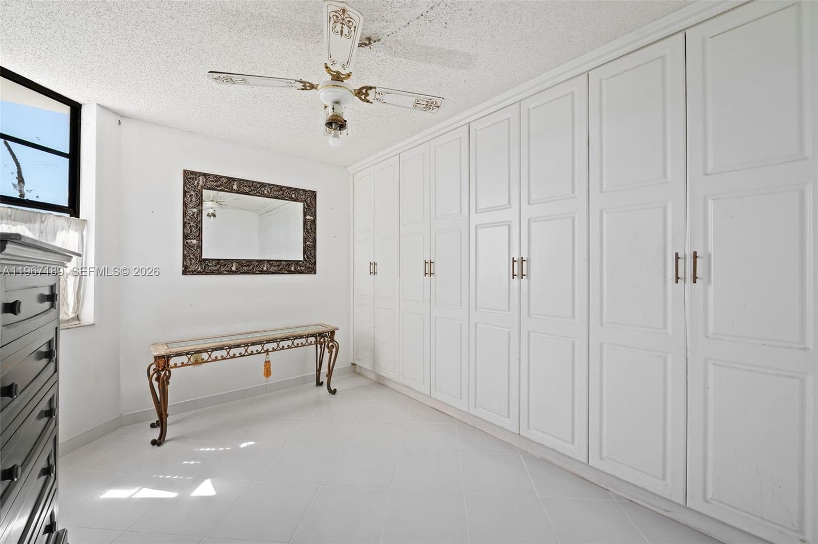 A11967189 — Miami Beach — 19