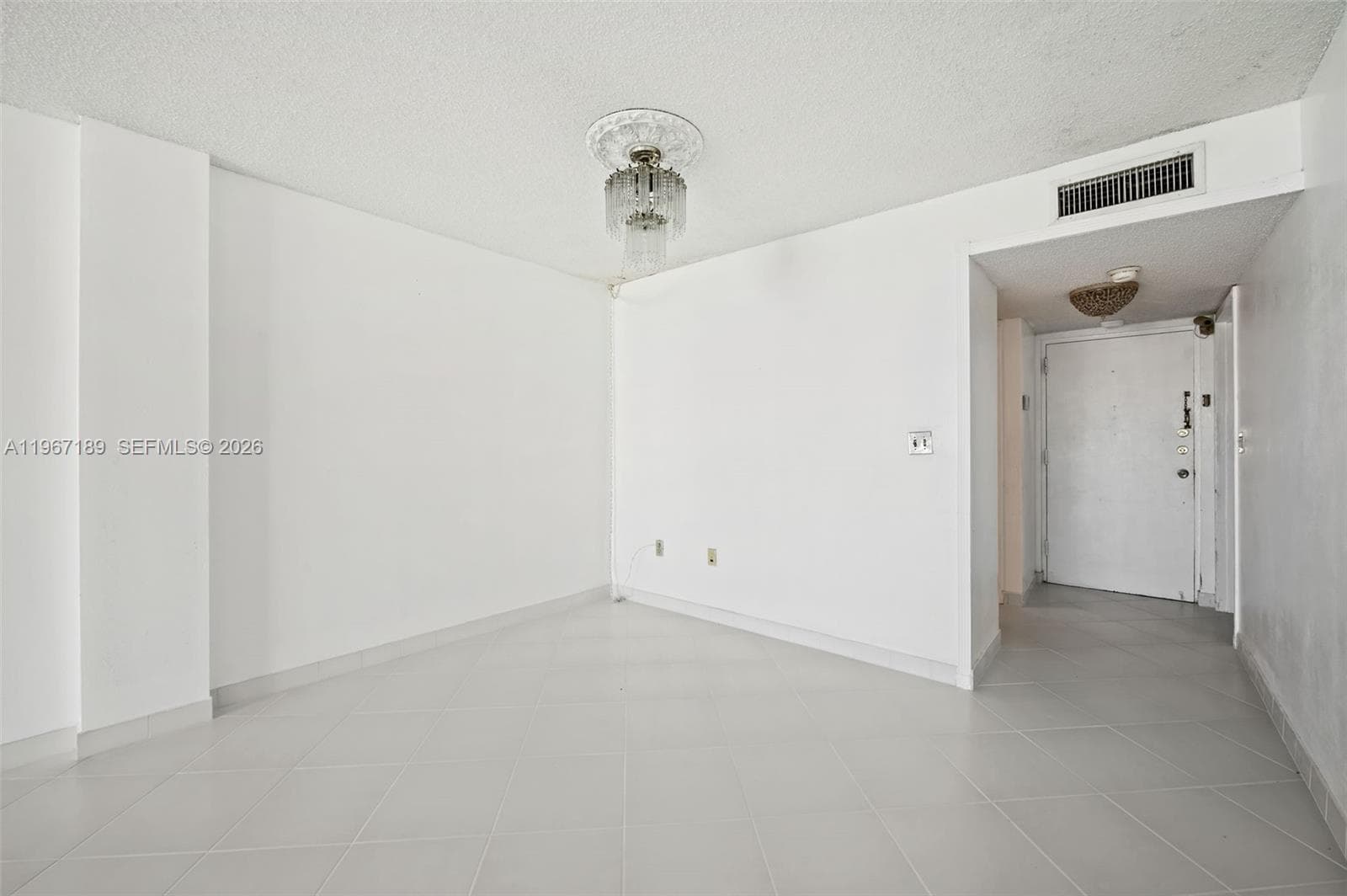 A11967189 — Miami Beach — 4