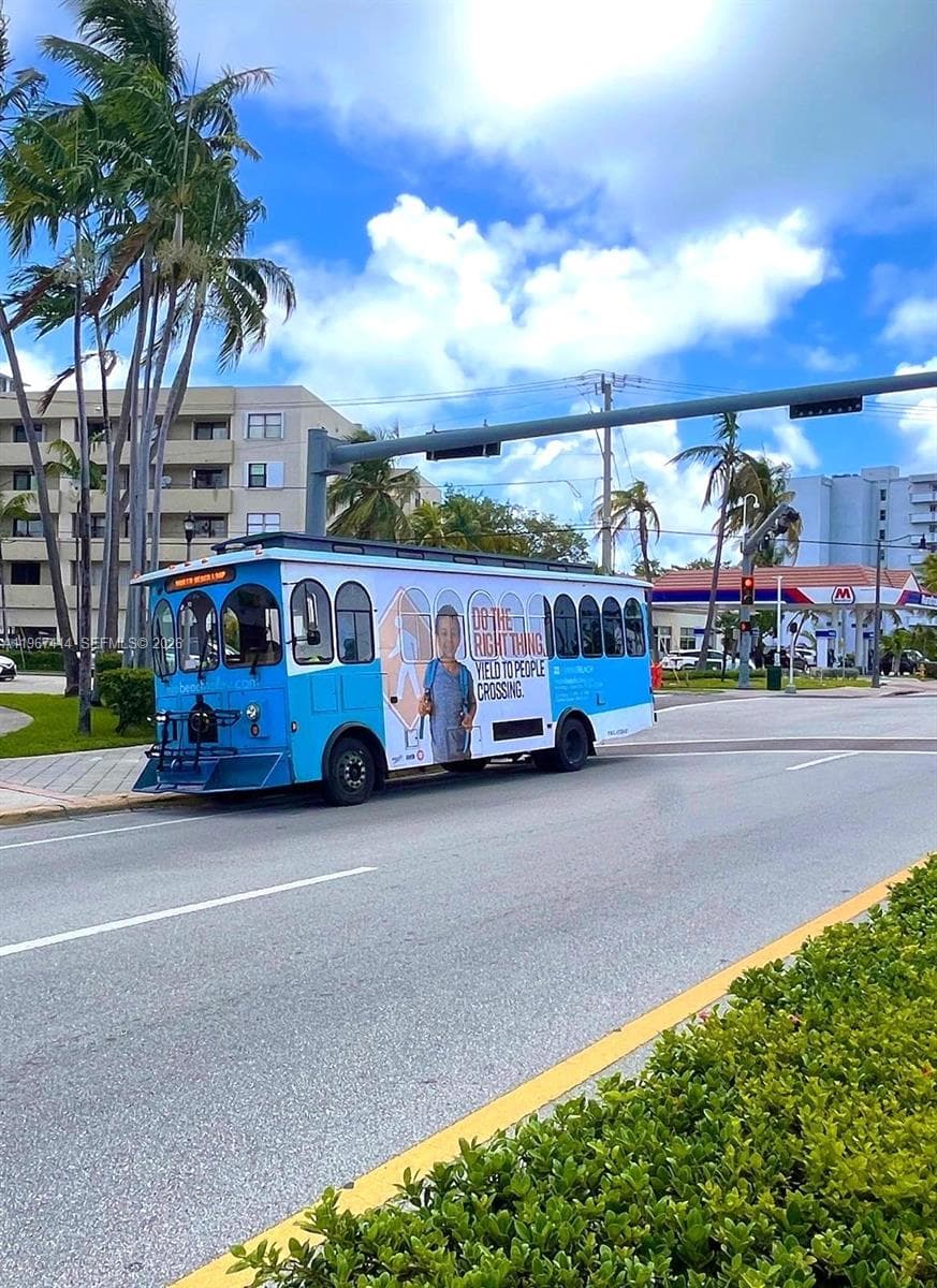 A11967414 — Miami Beach — 22