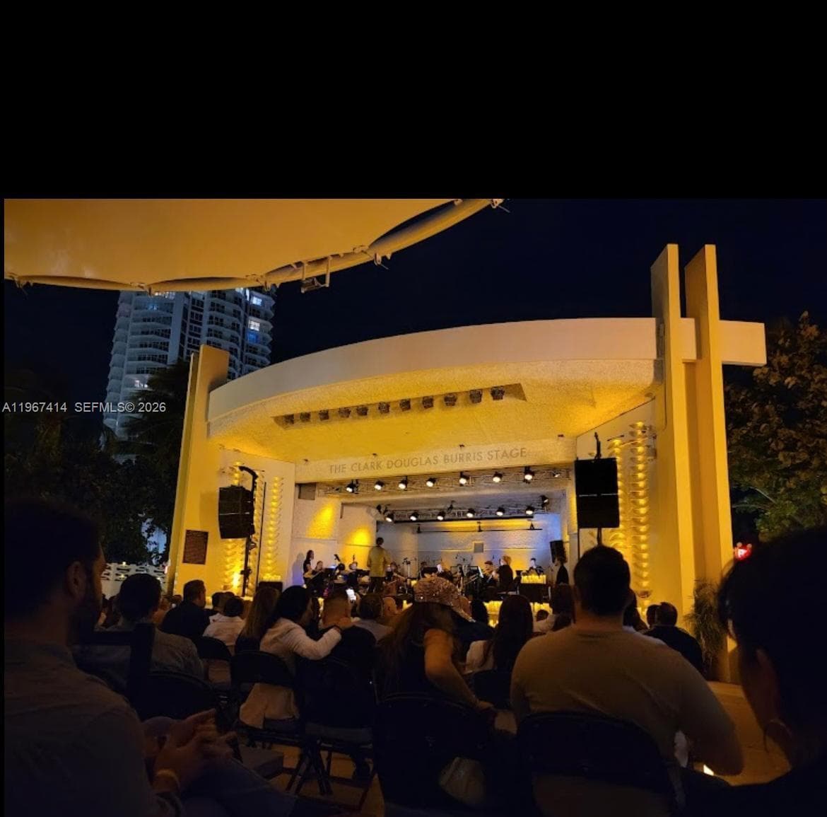 A11967414 — Miami Beach — 20