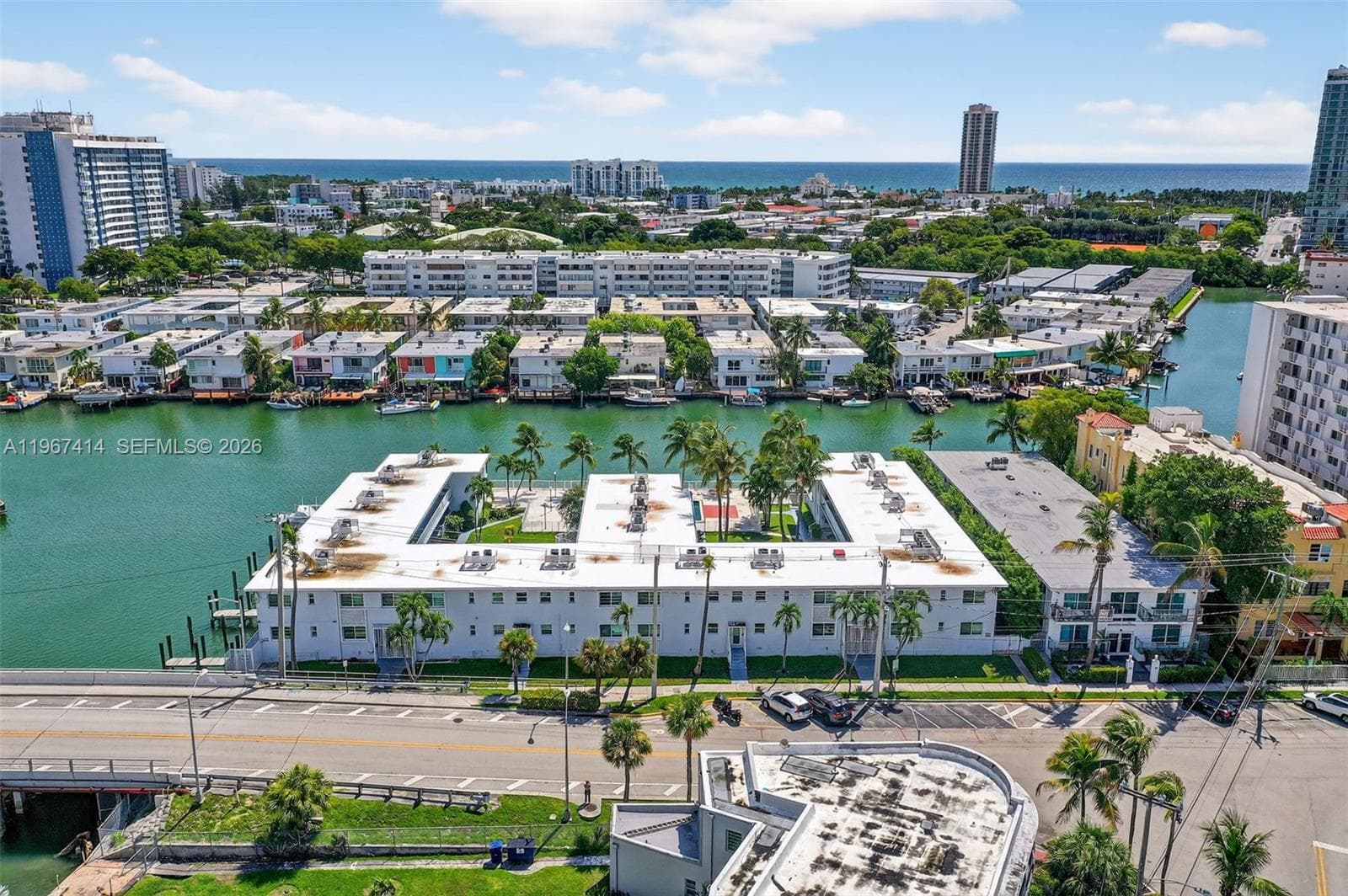 A11967414 — Miami Beach — 9
