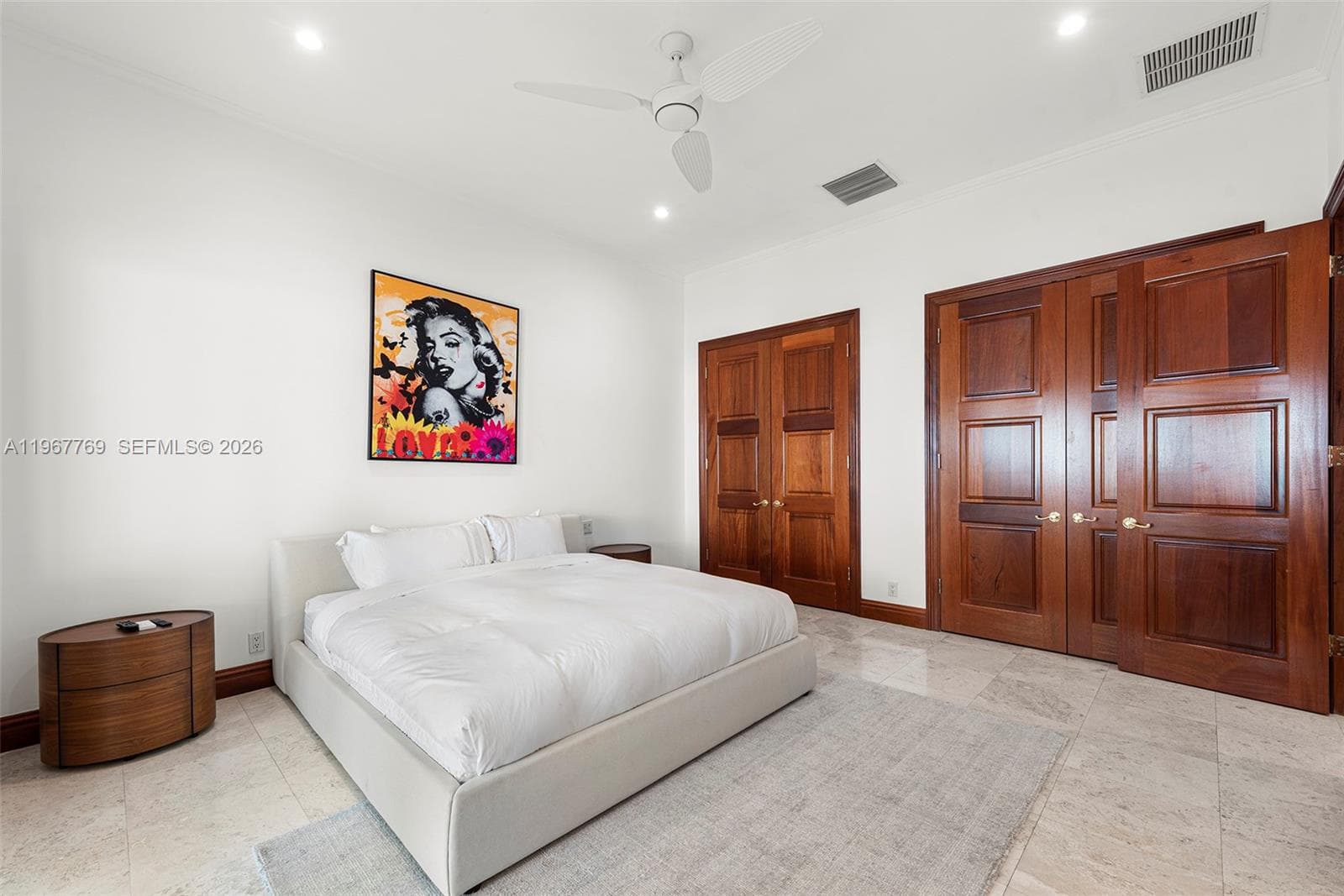 A11967769 — Miami Beach — 42