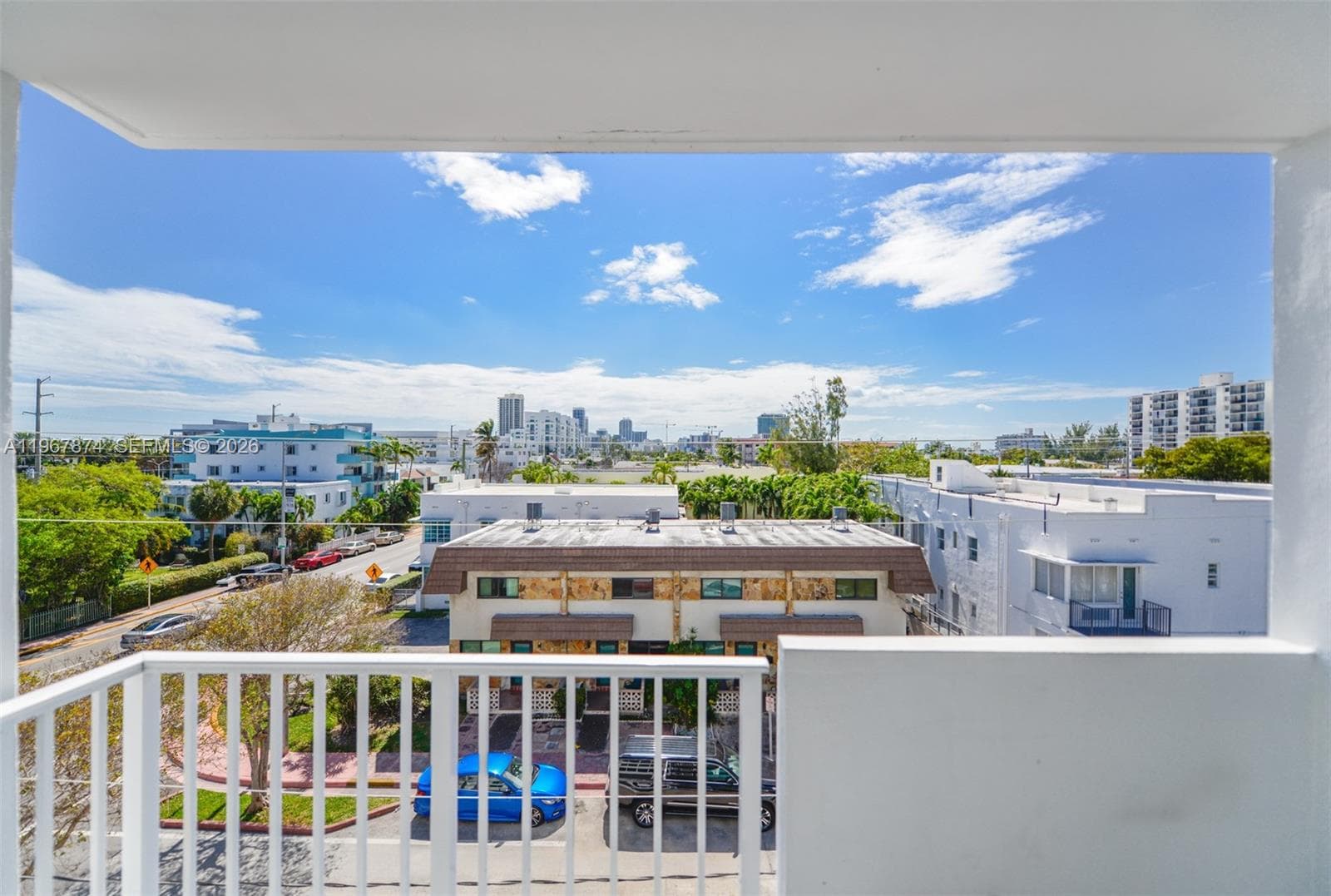 A11967874 — Miami Beach — 23