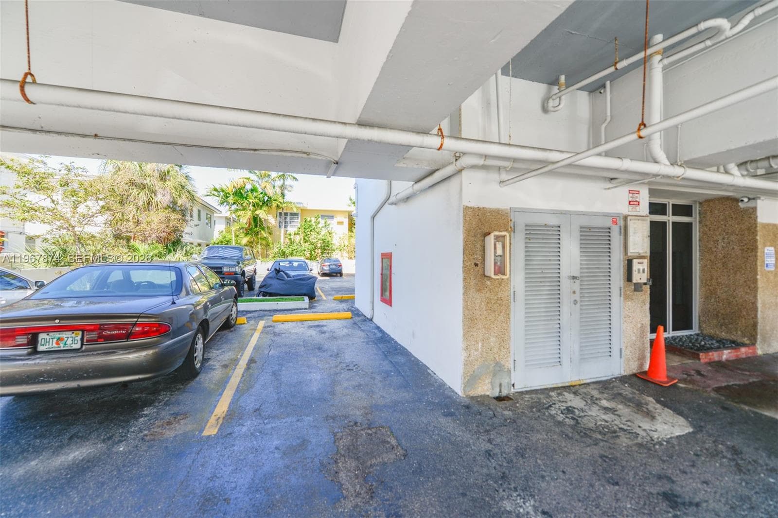 A11967874 — Miami Beach — 26