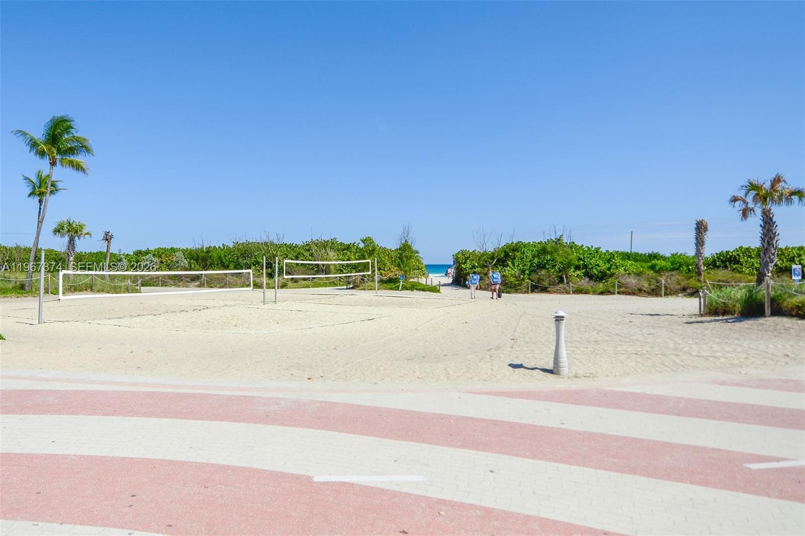 A11967874 — Miami Beach — 28