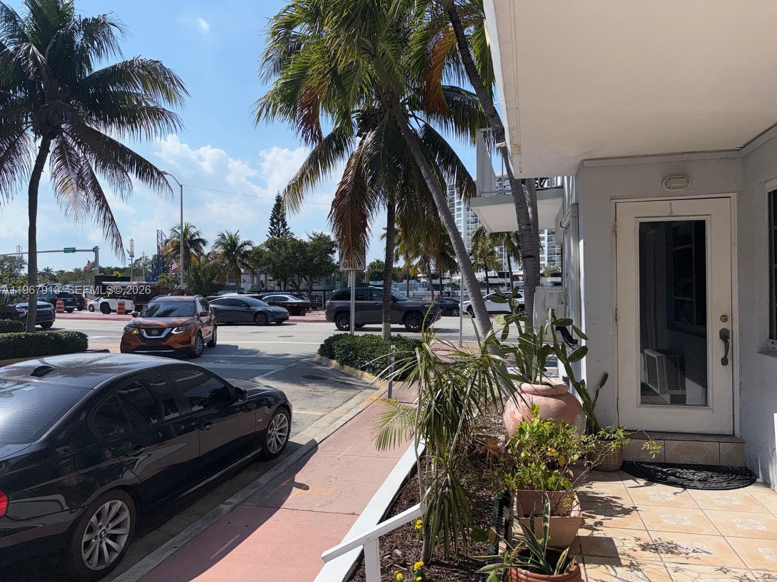 A11967913 — Miami Beach — 4