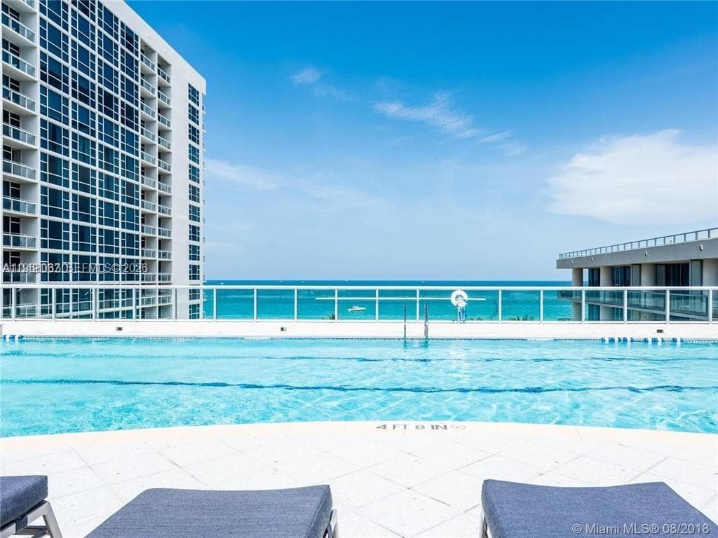 A11968067 — Miami Beach — 27