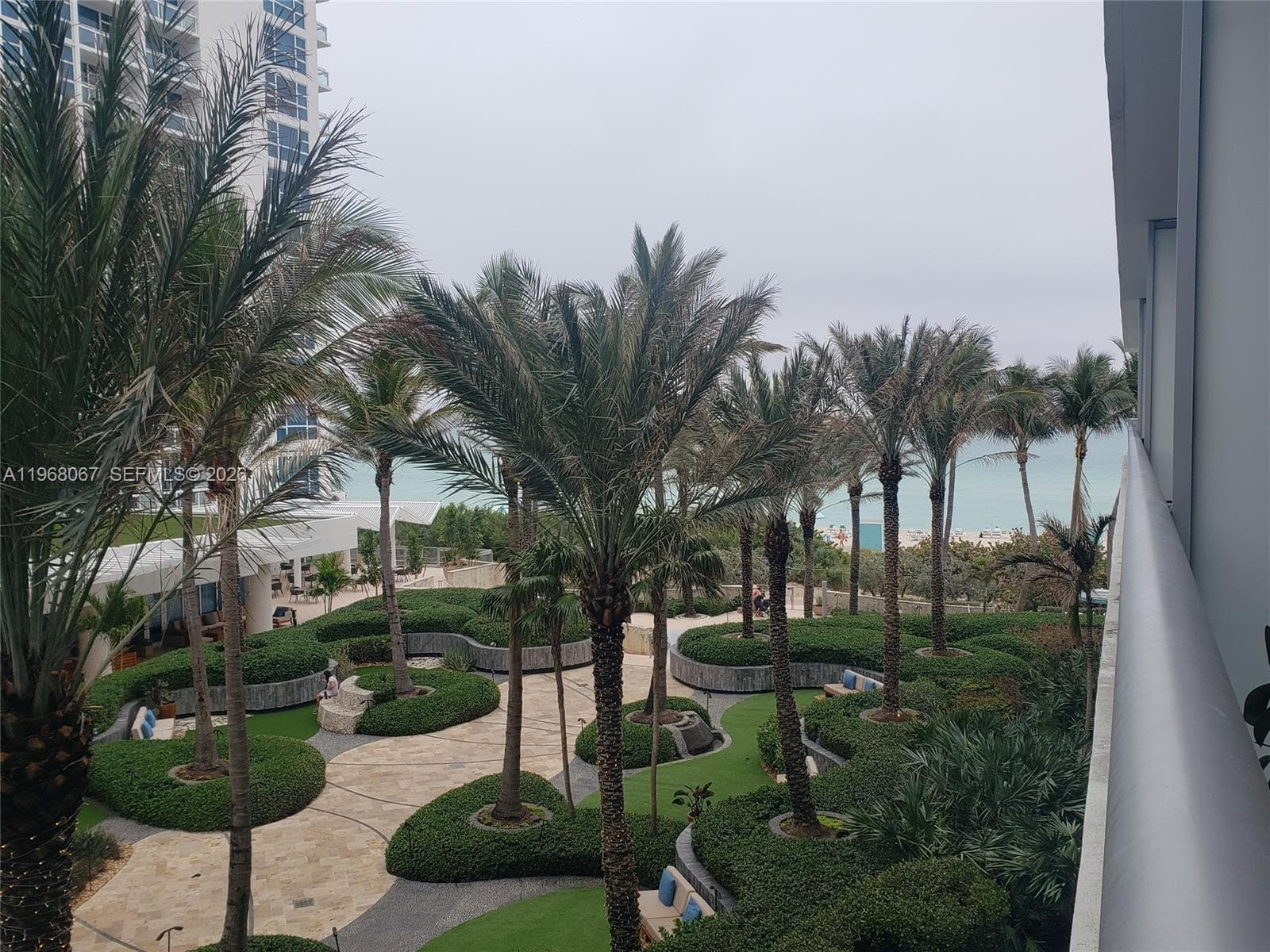 A11968067 — Miami Beach — 11