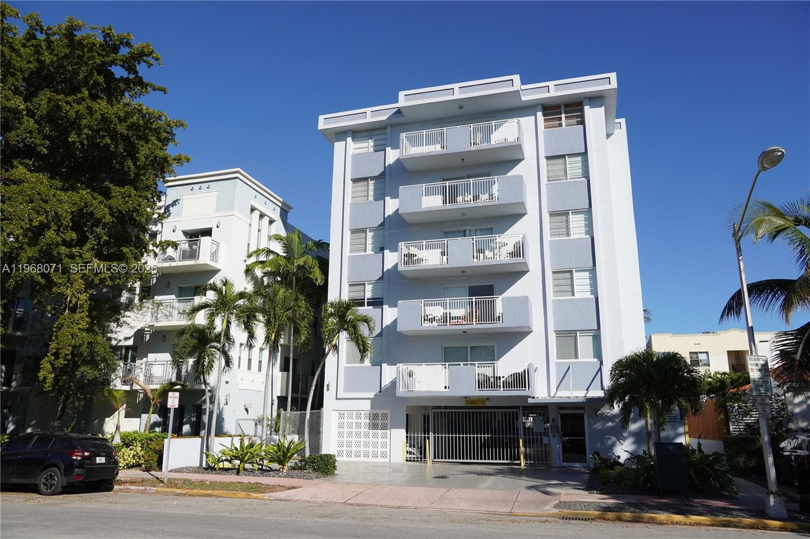 A11968071 — Miami Beach — 14