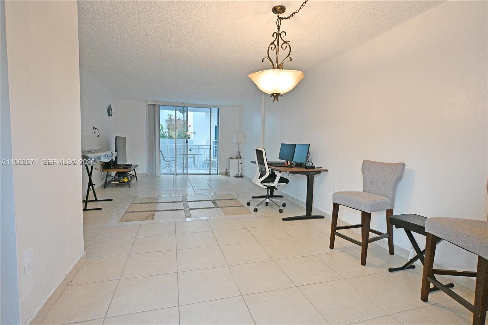 A11968071 — Miami Beach — 8