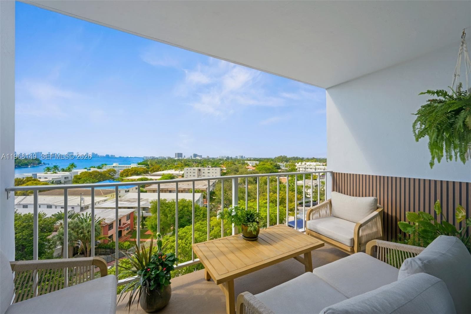 A11968149 — Miami Beach — 3