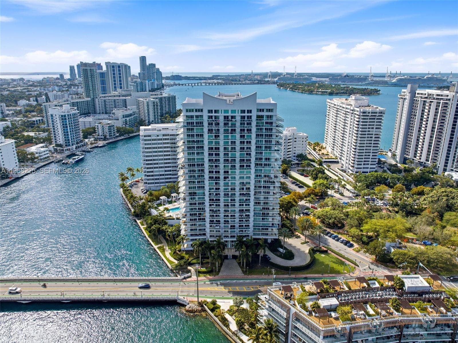 A11968225 — Miami Beach — 45