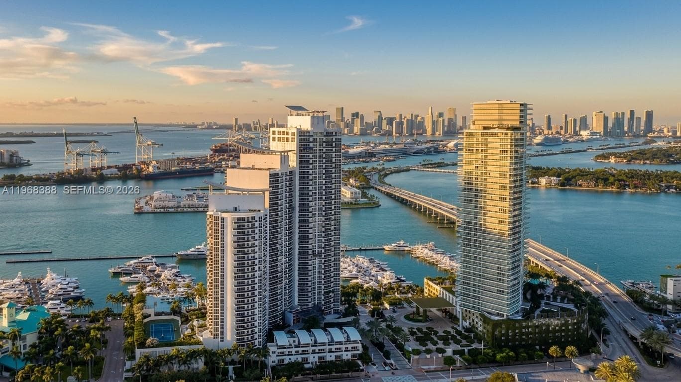 A11968388 — Miami Beach — 52