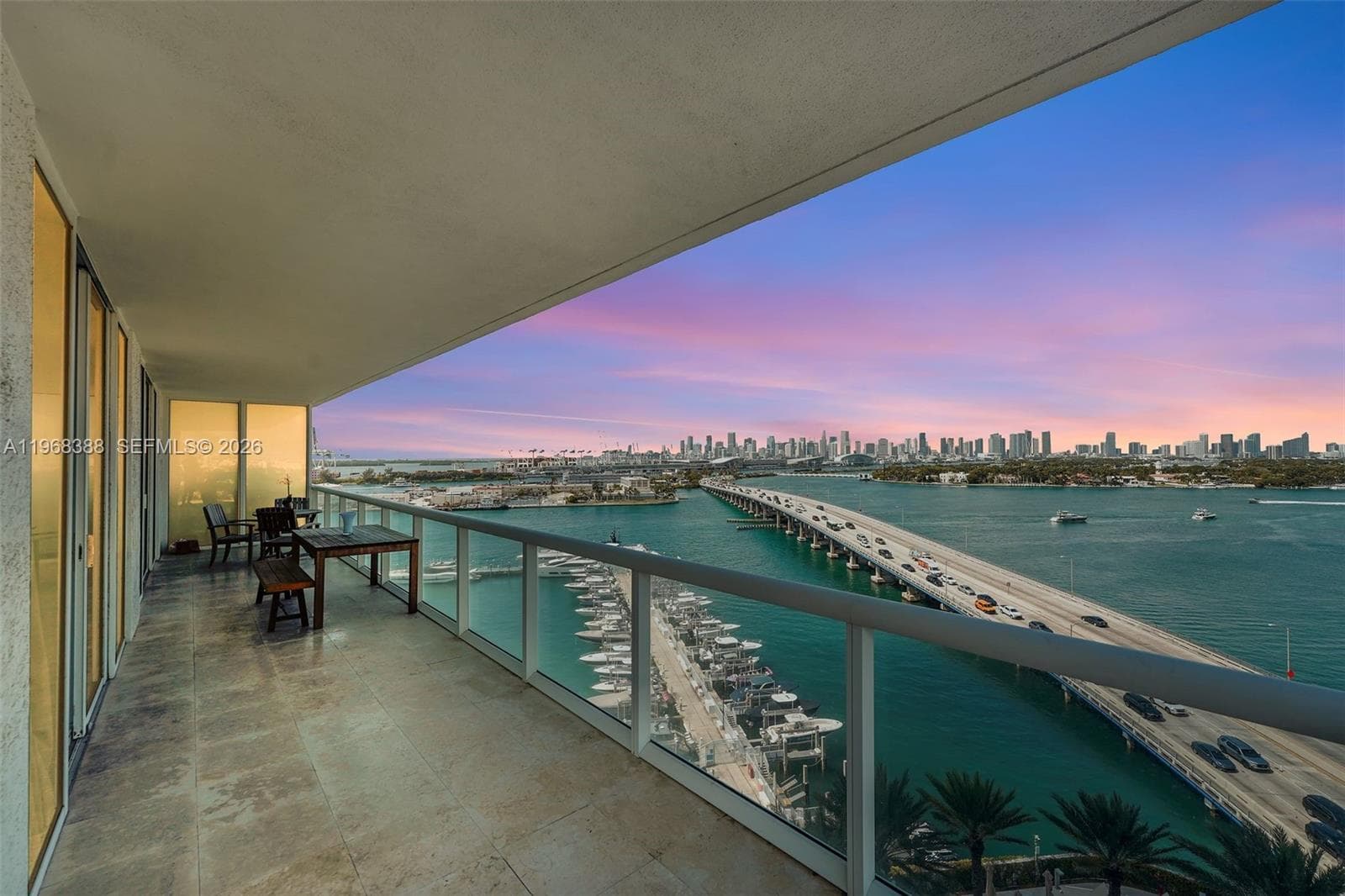 A11968388 — Miami Beach