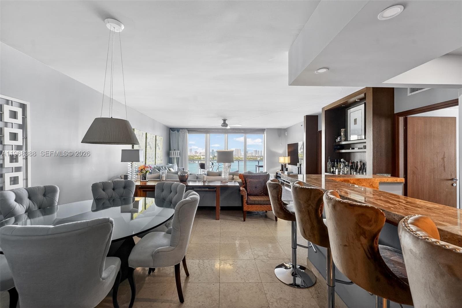 A11968388 — Miami Beach — 60
