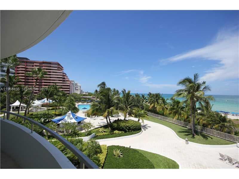 A11968406 — Miami Beach — 34