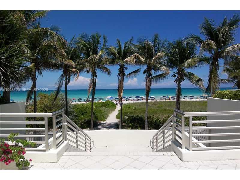 A11968406 — Miami Beach — 38