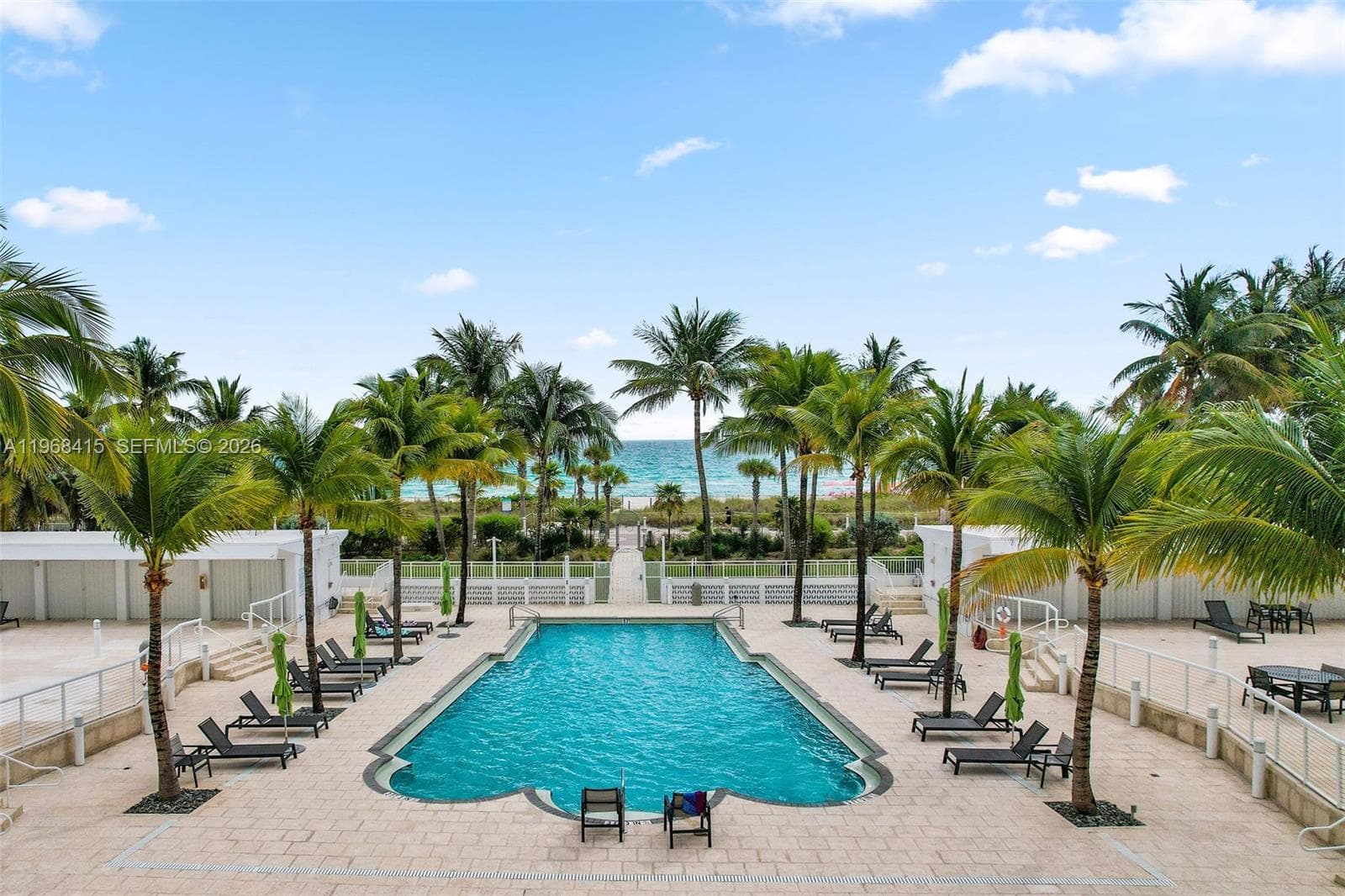A11968415 — Miami Beach — 26