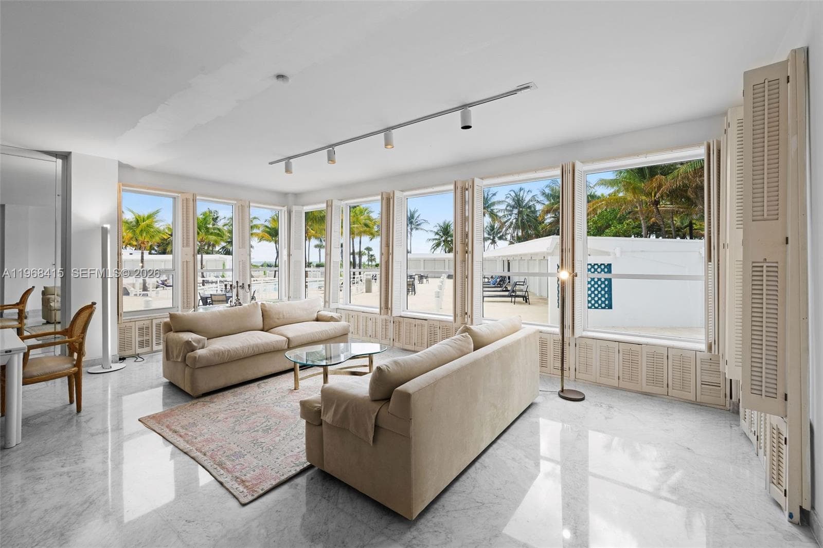 A11968415 — Miami Beach — 7