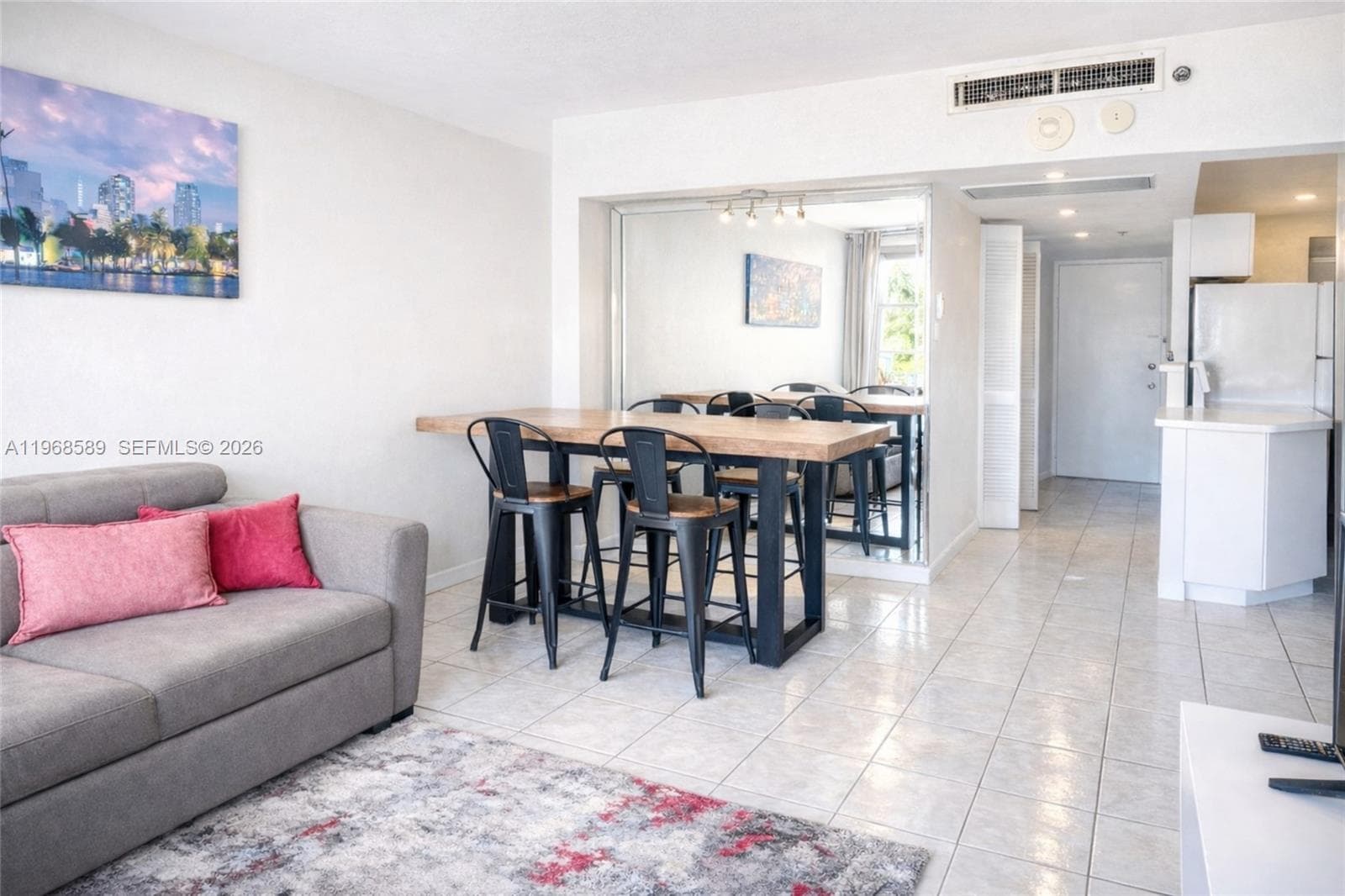 A11968589 — Miami Beach — 2