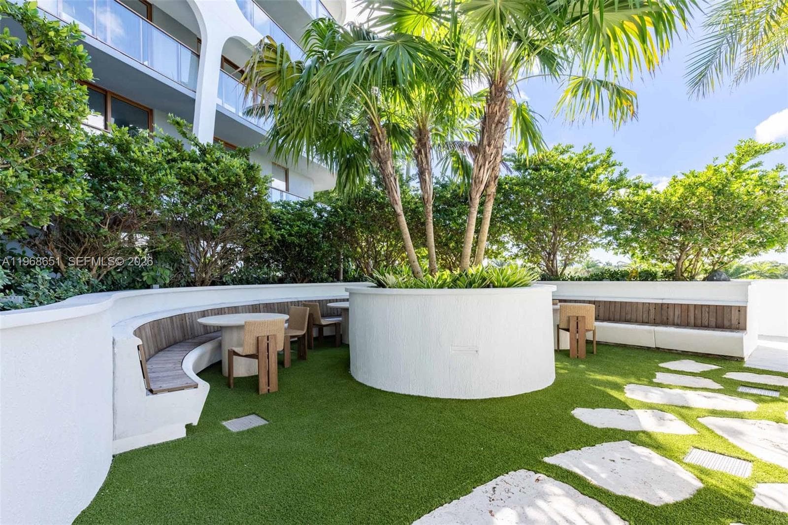A11968651 — Miami Beach — 10