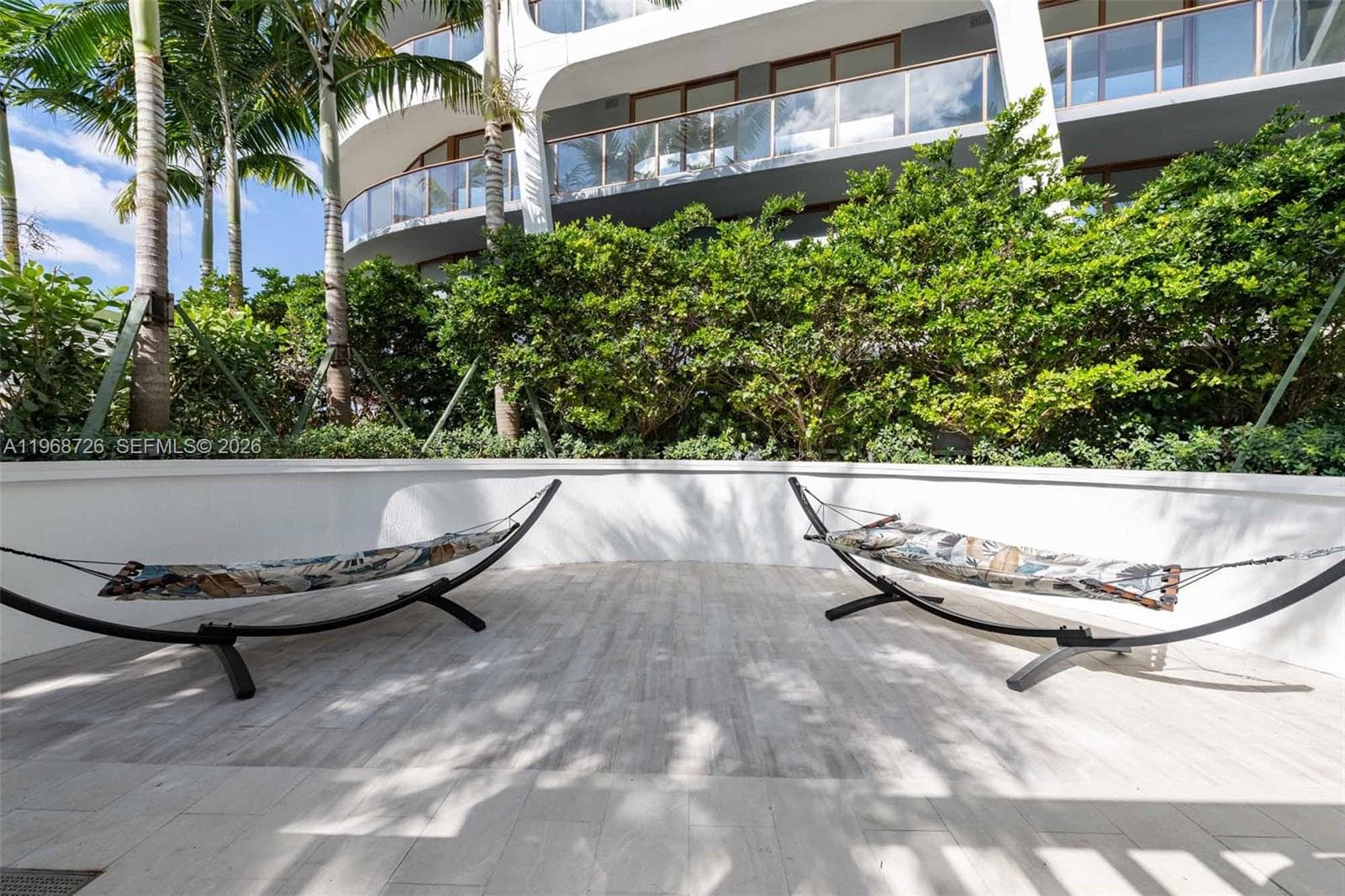 A11968726 — Miami Beach — 11