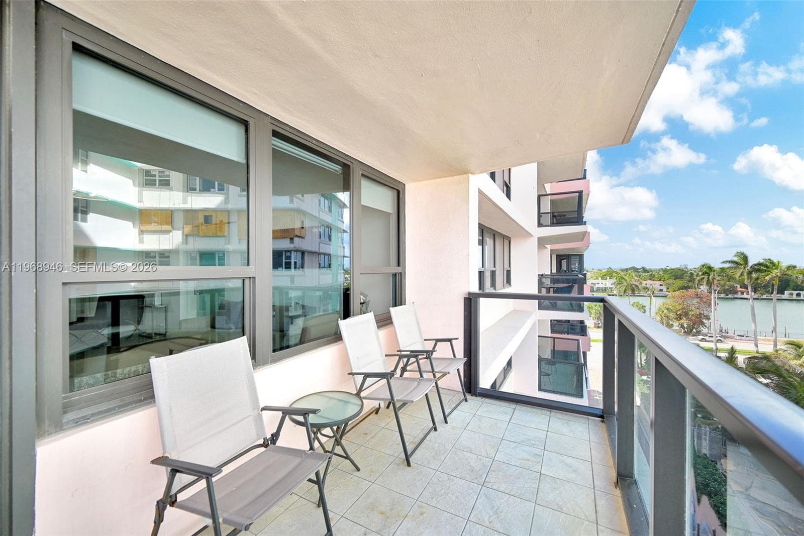 A11968946 — Miami Beach — 36