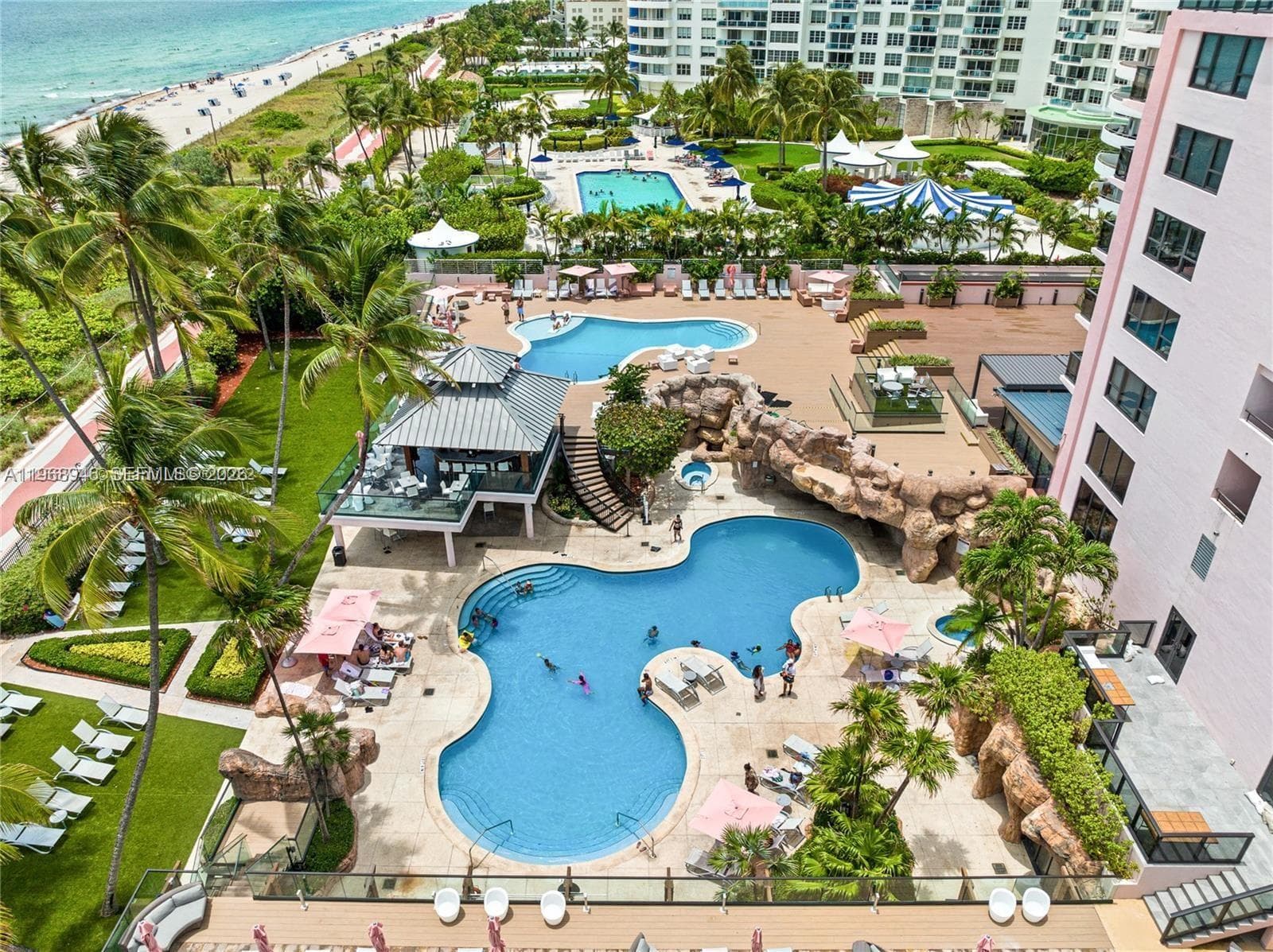 A11968946 — Miami Beach — 41