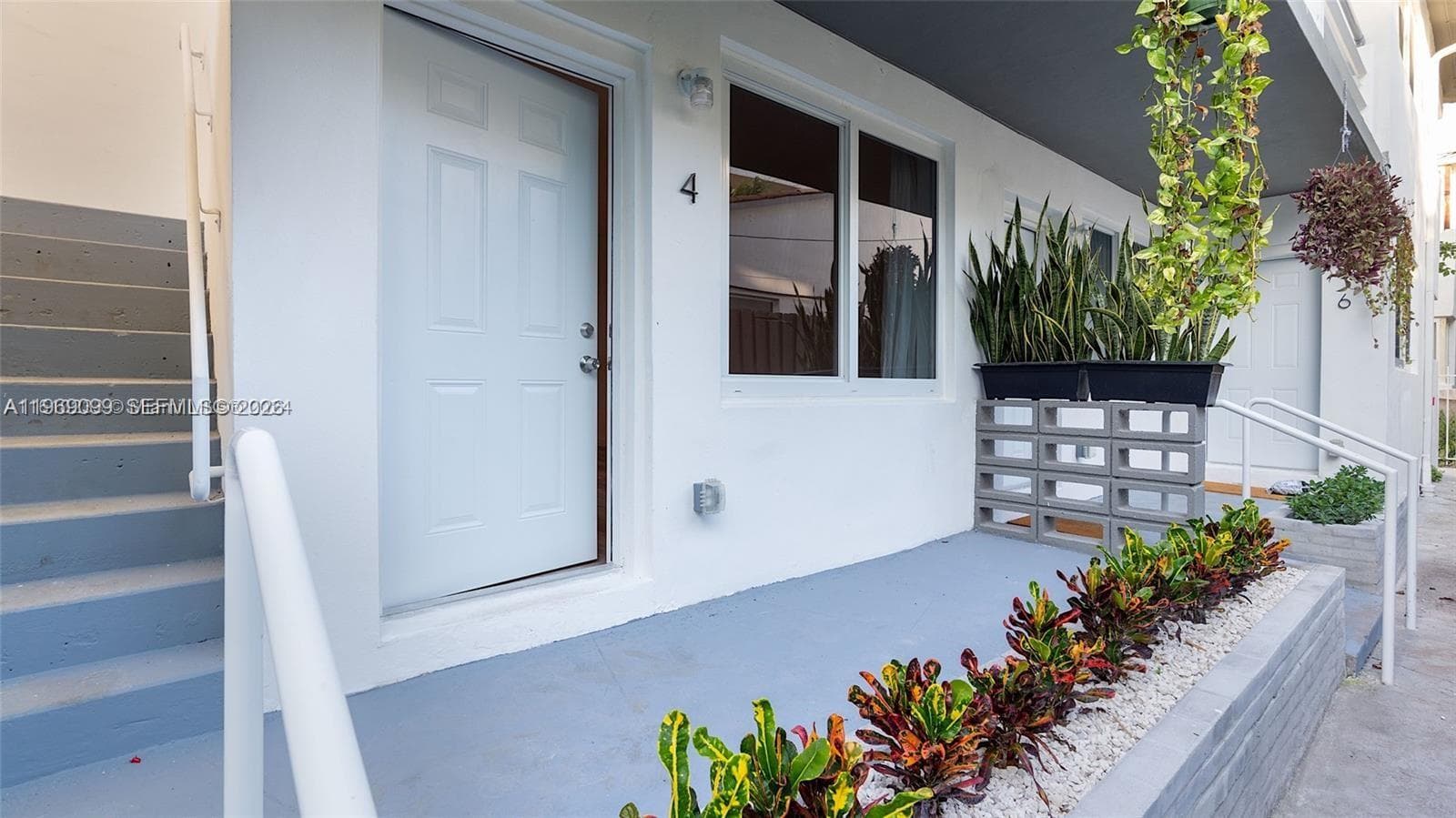 A11969099 — Miami Beach — 58